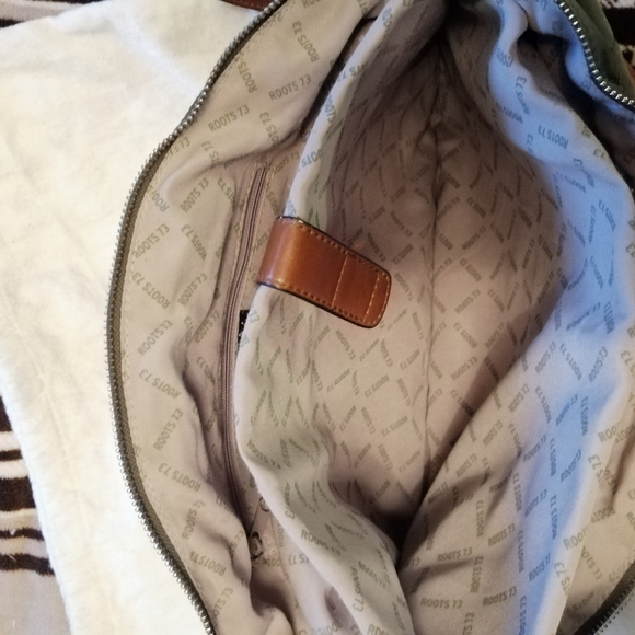 Roots Quilted Crossbody Tote Bag - Picture 10 of 13